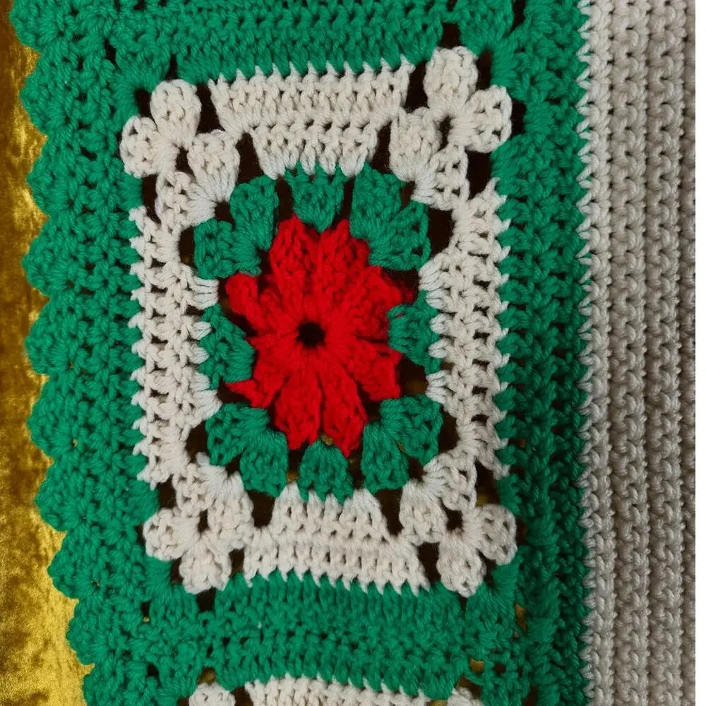 Handmade Crochet CARMICHAEL Name Blanket Christmas Runner 3D Rose Vintage 30x67